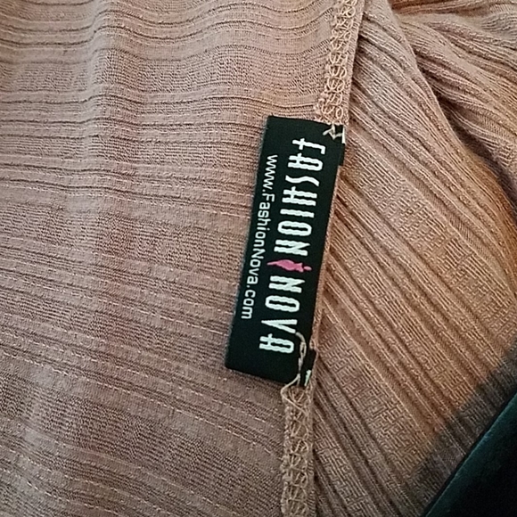 FASHION NOVA Ribbed Bodysuit - Picture 4 of 4